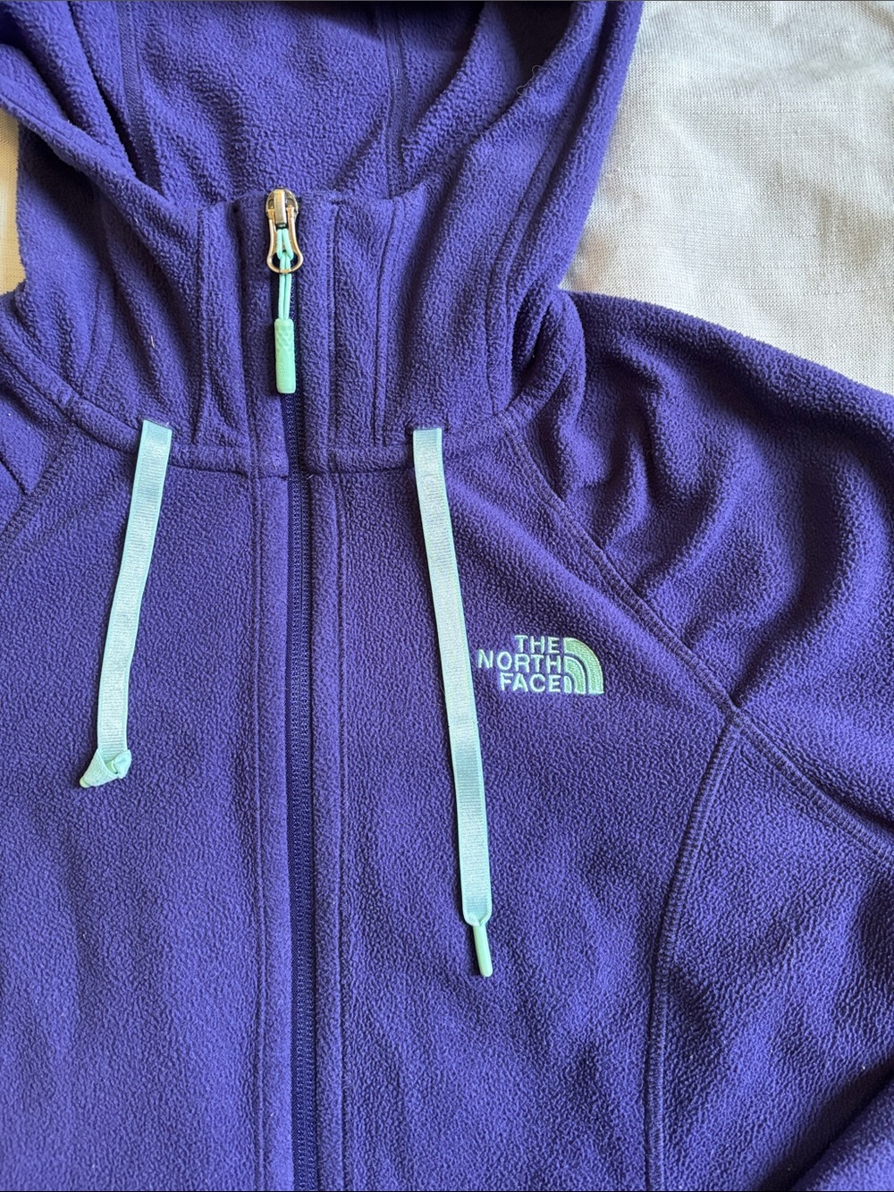 The North Face Women's Deep Purple Full-Zip Hooded Fleece Jacket - Picture 2 of 4